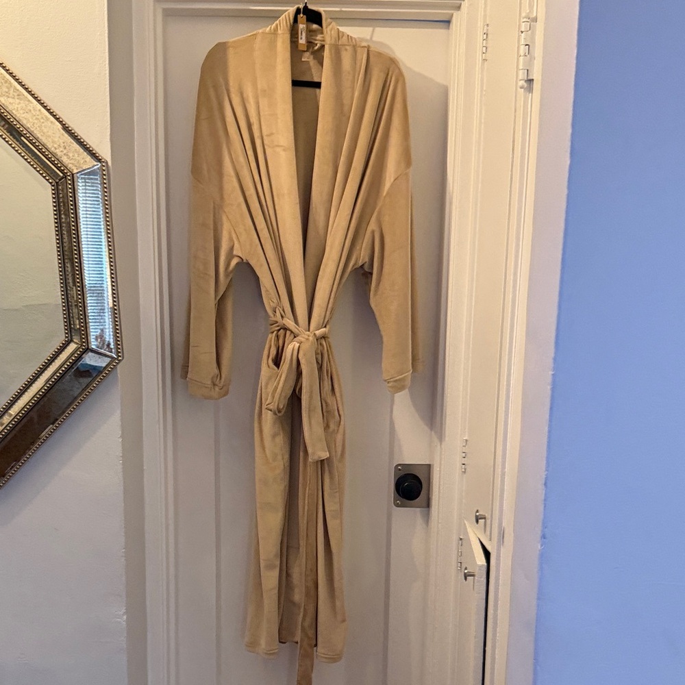 Skims velour wrap robe xl nwt